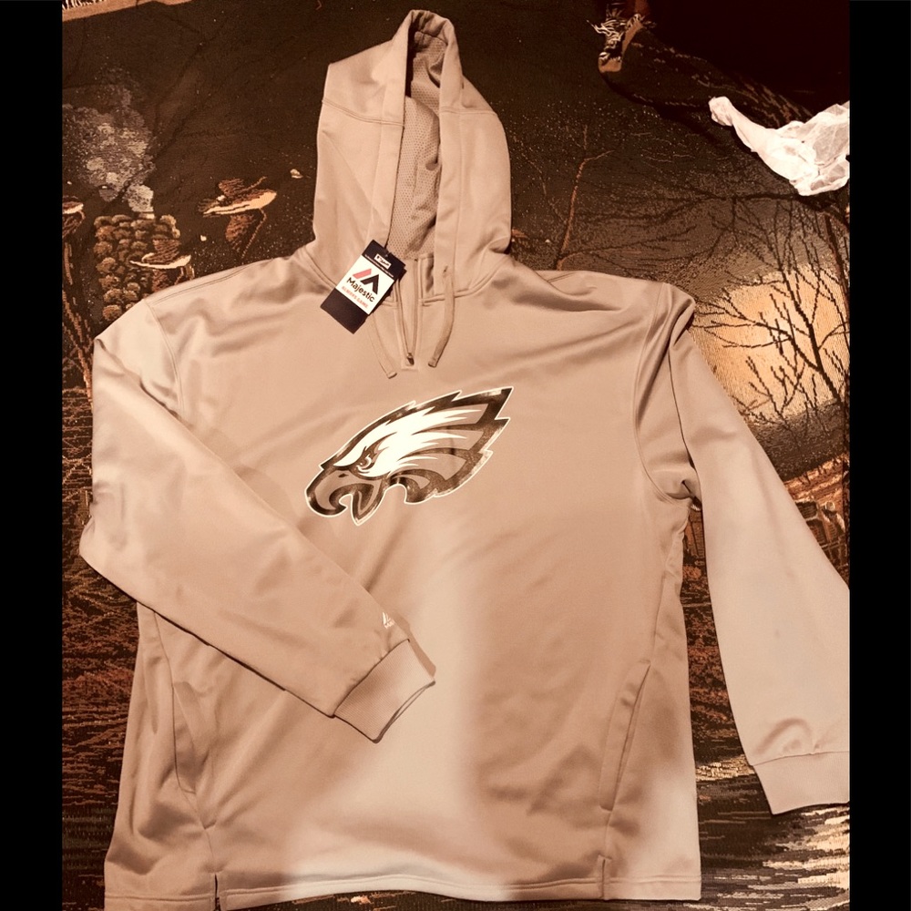 Philly Eagles MAJESTIC brand high quality hoody . Mesh lined hood / pockets .nwt